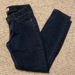 Old Navy women’s jeans - size 8 Regular/Standard